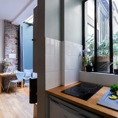Artisan Lofts Near Marais * Parigi