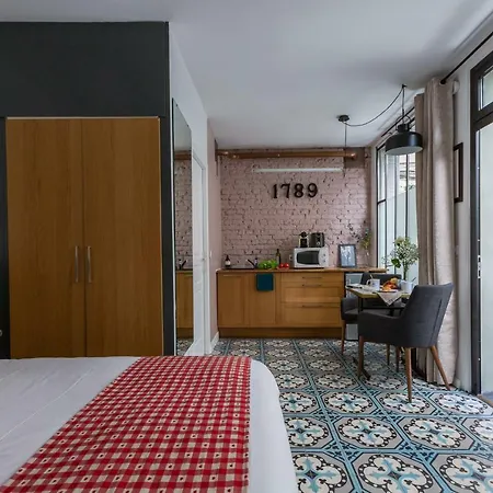 Artisan Lofts Near Marais *