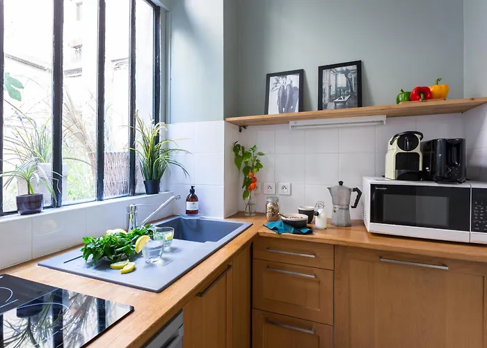 Artisan Lofts Near Marais 아파트