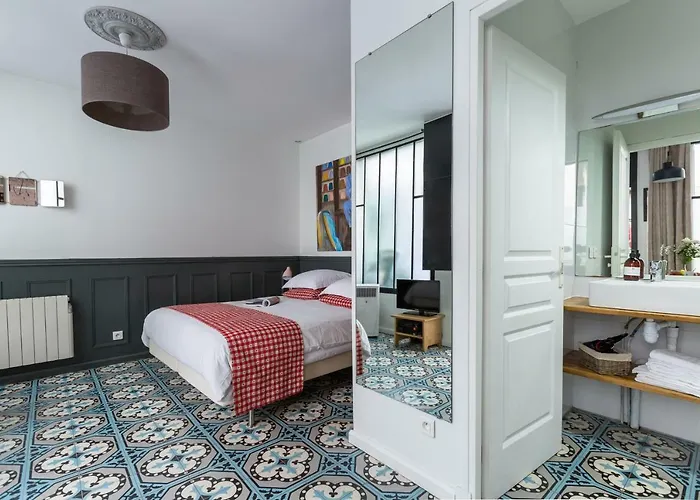 Artisan Lofts Near Marais 아파트